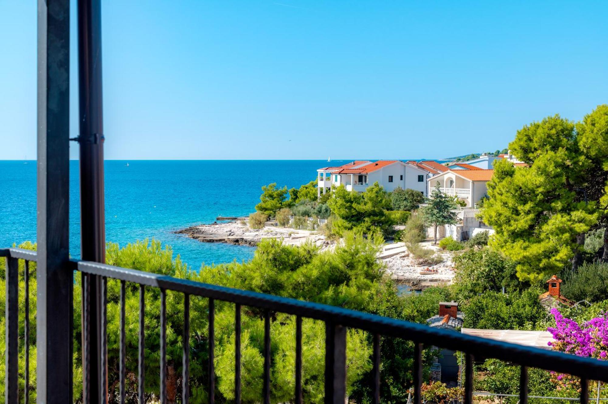 Apartments Rogoznicka Oaza Rogoznica  Exterior foto